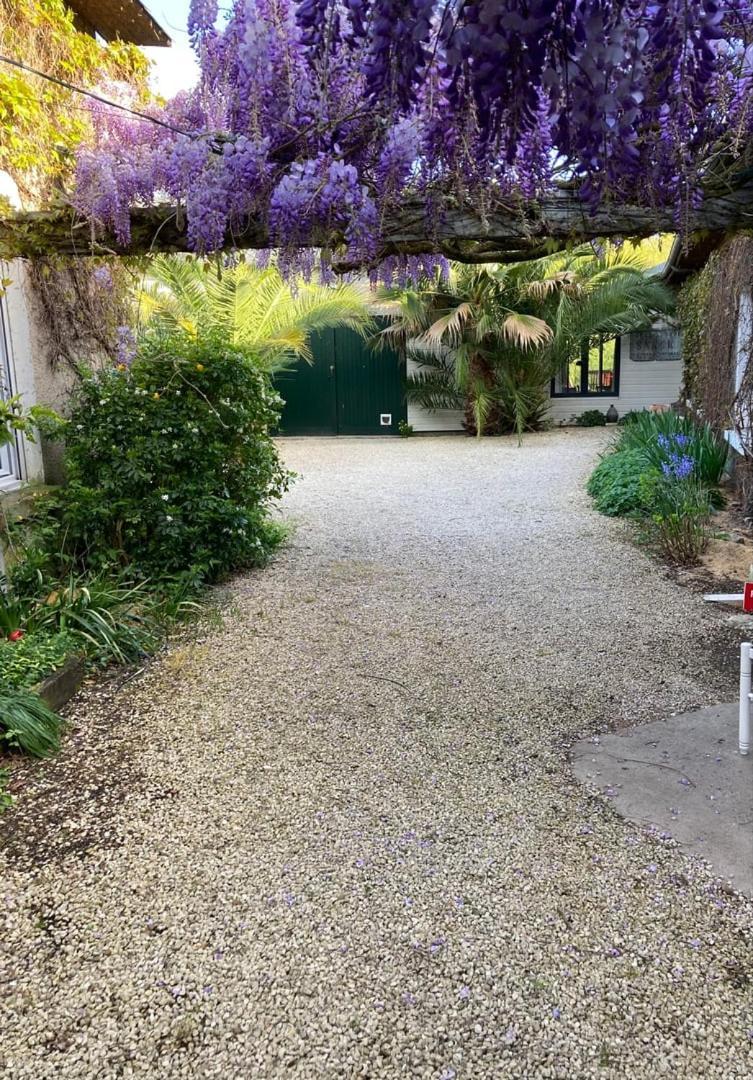 La Berge Du Clain - Joli Appartement A Poitiers Zewnętrze zdjęcie